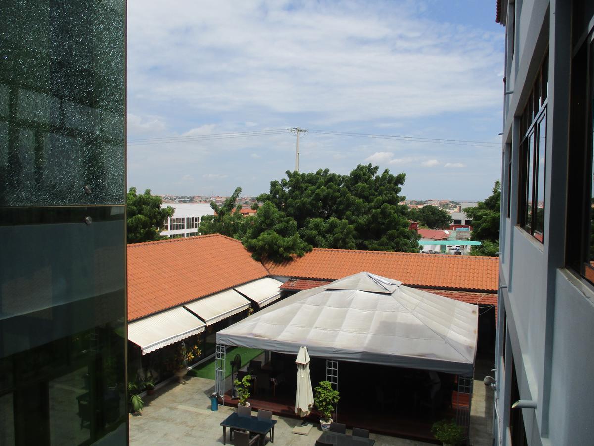 Hotel Patriota Luanda Exterior photo